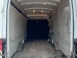 Ford Transit 350 L4H3 Trend- Photo 10